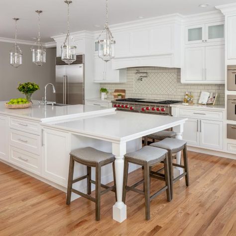 Kitchen With Island Table, White Kitchen Large Island, White Transitional Kitchen, Medallion Cabinets, Long Island Kitchen, Amazing Kitchens, Mary Cooper, Bohemian Farmhouse Kitchen, Kitchen And Bath Showroom