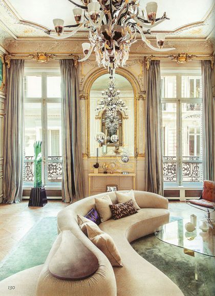 Screen Shot 2015-05-19 at 4.53.16 AM French Style Living Room, Parisian Apartment, Paris Apartments, Chic Interior, Luxury Homes Interior, Luxury House Designs, A Living Room, New Classic, Eclectic Decor