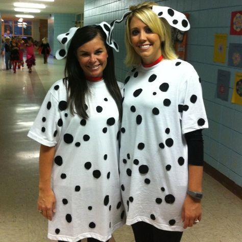 10 Quick & Easy DIY Halloween Costumes | Her Campus Diy Dalmatian Costume, 101 Dalmations Costume, 101 Dalmatians Costume, Dalmation Costume, Book Characters Dress Up, Meme Costume, Dalmatian Costume, Teacher Halloween Costumes, World Book Day Costumes