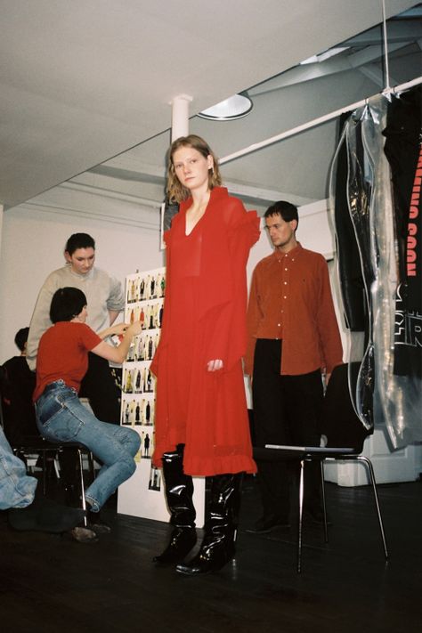 Demna Gvasalia, Lulu Fashion, Model Aesthetic, Fashion Images, Model Life, Fashion Studio, Fashion Stylist, Colorful Fashion, Fashion Magazine