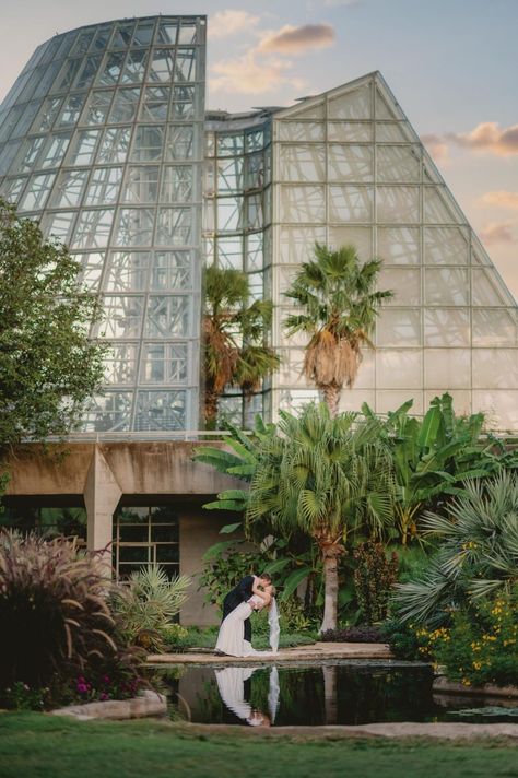 San Antonio Botanical Gardens Wedding - Carolyn & Austin - Jonathan Ivy San Antonio Botanical Garden Wedding, San Antonio Botanical Garden, Wisteria Arbor, Botanical Garden Wedding, Downtown San Antonio, Photo Shoot Location, Botanical Gardens Wedding, San Antonio Weddings, Engagement Locations