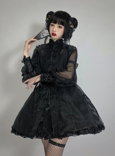 Qi Lol Ita, Asian Poses, Character Challenge, Theatrical Costumes, Outfit References, Op Dress, Lolita Dress, Lolita Fashion, Kung Fu