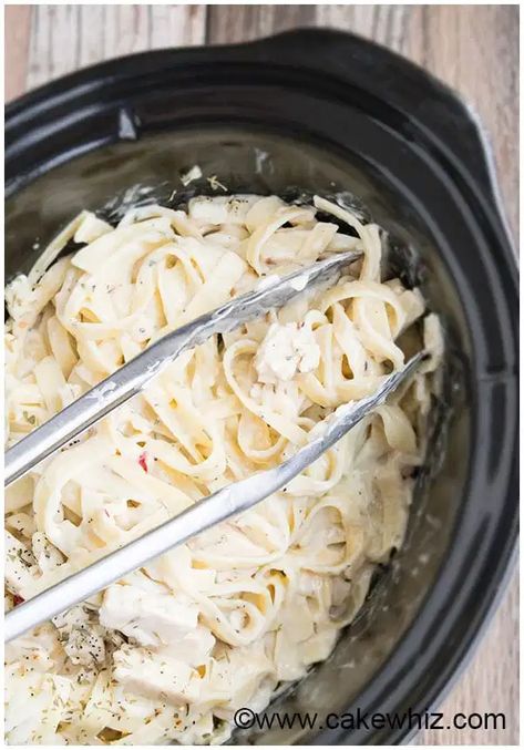 Slow Cooker Easy Chicken Alfredo - CakeWhiz Easy Chicken Fettuccine, Easy Chicken Fettuccine Alfredo, Fetuccini Alfredo, Chicken And Shrimp Alfredo, Simple Chicken Alfredo Recipe, Easy Chicken Alfredo, Crockpot Chicken Alfredo, Slow Cooker Easy, Chicken Fettuccine Alfredo