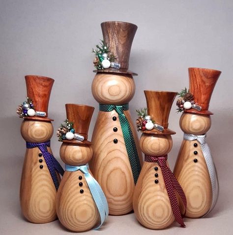 Wood Lathe Snowman, Lathe Snowman, Wood Turned Snowman, Woodturning Ideas, Wood Christmas Decorations, Christmas Diy Wood, Wooden Snowmen, Wood Snowman, Wood Turning Lathe