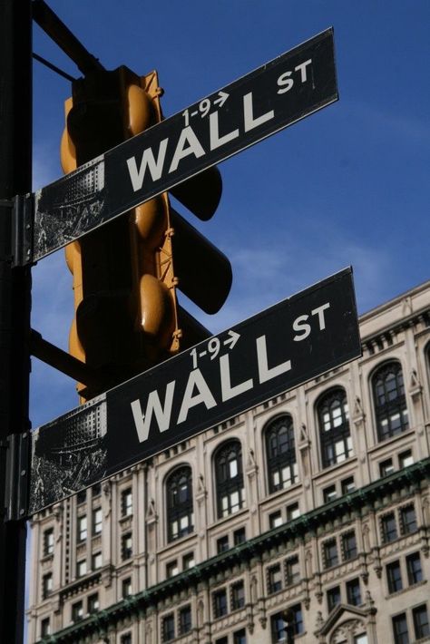 Wall Street Aesthetic, Wall Street Nyc, York Travel, New York Photos, Golden Years, Street Sign, Business District, City That Never Sleeps, Nova York