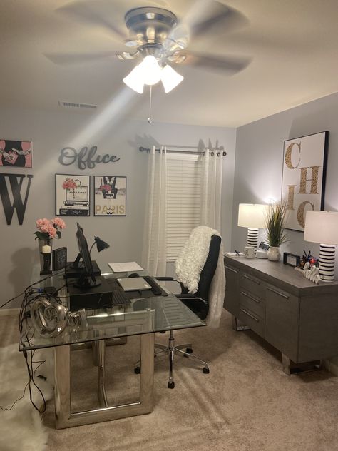 Women Office Space At Home, Office Room Ideas For Women, Work Office Ideas For Women, Women Office Ideas At Home, Work Office Decor Ideas For Women, Glam Office Ideas Small Spaces, Zen Office Decor Ideas Work Spaces, Work Room Ideas Office Decor, Business Room Ideas