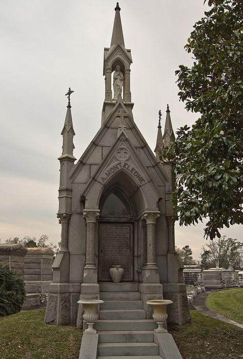 New Orleans-47 New Orleans Graveyard, Gothic Mausoleum, Gothic Crypt, Gothic Chapel, New Orleans Cemeteries, Gothic Buildings, Old Cemeteries, Ancient Sculpture, Concrete Art