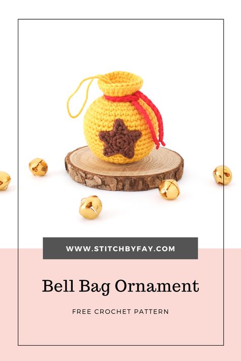 Celebrate your love of Animal Crossing with this quick and easy bell bag ornament pattern. Perfect if you prefer non-traditional Christmas decorations. Crochet Bell Bag, Bell Bag Crochet, Bell Bag Crochet Pattern Free, Bell Pouches Crochet, Animal Crossing Gifts, Crochet Animal Crossing Pattern Free, Crochet Animal Crossing Bell Bag, Animal Crossing Crochet Patterns, Animal Crossing Amigurumi