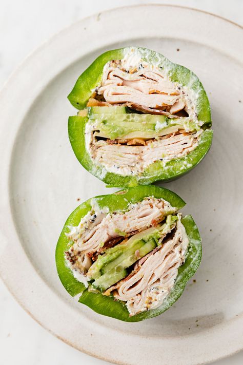 Chicken Salad Bell Pepper Boats, Bell Pepper Tuna Sandwich, Bell Pepper Sandwich Cream Cheese, Green Pepper Sandwich, Bell Pepper Cream Cheese Snack, Recipes With Green Peppers, Keri Meals, Bell Pepper Cream Cheese, Green Bell Pepper Recipes