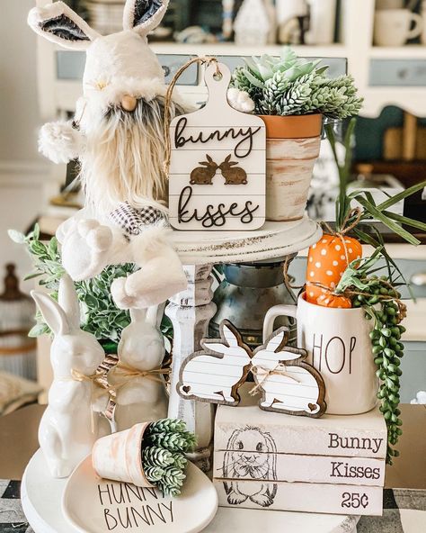 Design Style on Instagram: “‼️Restocked‼️🐰Thursday🐰 . . 🐰💋🐰💋🐰💋🐰💋🐰💋 Guys I am so excited to share with you my new bunny kisses bundle🤍I love the neutral colors and…” Easter Tiered Tray, Bunny Sign, Shiplap Sign, Easter Signs, Easter Decor, Easter Diy, Tiered Tray Decor, White Board, Tiered Tray