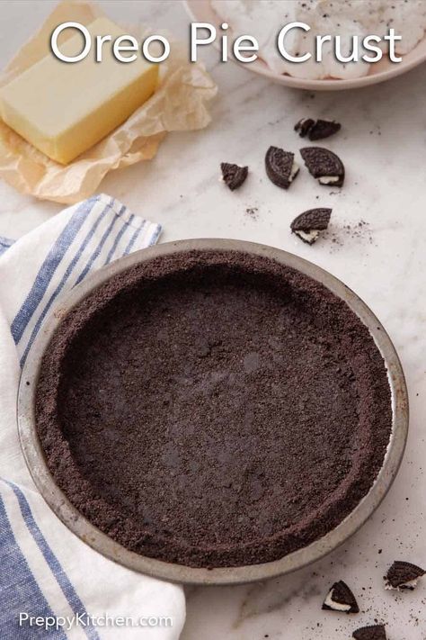 You only need 2 simple ingredients for this incredibly easy Oreo pie crust recipe, and it comes together in a matter of minutes. You’ll never go back to store-bought Oreo crust again! Oreo Pie Crust Recipe, Easy Oreo Pie, Oreo Crust Recipe, Cookie Crust Recipe, Oreo Pie Crust, Oreo Cookie Recipes, Oreo Cheesecake Recipes, Oreo Pie, Oreo Cookie Crust