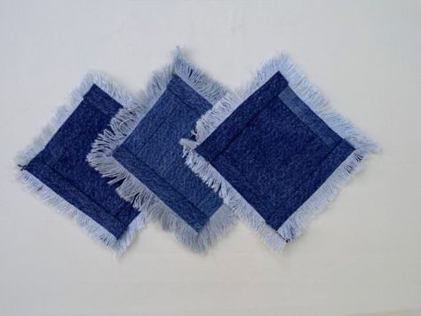 Denim Recycle Projects, Denim Coasters, Repurpose Old Jeans, Denim Sewing Projects, Denim Crafts Diy, Coaster Crafts, Blue Jeans Crafts, Denim Quilt, Denim Ideas