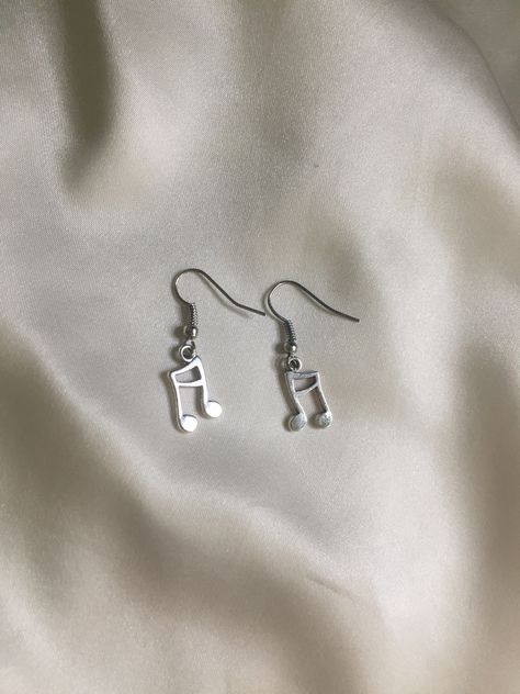 90s Grunge Earrings, Aesthetic Silver Earrings, Grunge Earrings, Korean Accessories, Edgy Jewelry, Earrings Aesthetic, Jewelry Accessories Ideas, Classy Jewelry, Funky Jewelry