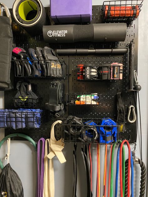 Garage Gym Organization Storage, Garage Gym Diy Ideas, Home Gym Half Garage, Gym Equipment Organization At Home, Gym Accessories Storage, Garage Organization Ideas With Gym, Home Gym Setup Garage, Bjj Home Gym, Boxing Equipment Storage