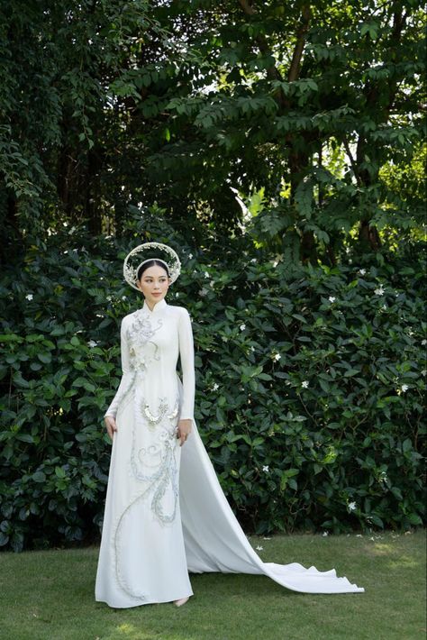 Traditional Vietnamese Wedding, Tea Ceremony Wedding, Vietnamese Wedding Dress, Tea Ceremony Dress, Vietnam Wedding, Wedding Wishlist, Vietnamese Wedding, Vietnamese Dress, Senior Prom Dresses