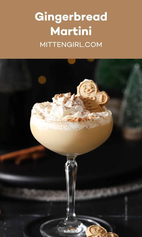 Ginger Bread Martini Cocktail Recipes, Ginger Bread Martini, Christmas Lemon Drop Martini, Winter Martini Recipes, Gingerbread Cocktail, Gingerbread Martini Recipe, Easy Christmas Cocktail, Winter Vodka Cocktails, Gingerbread Martini