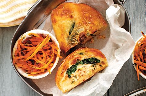 Tuna Melt Calzones Tuna Pizza, Calzone Recipe, School Lunch Recipes, Tuna Melt, Takeout Food, Pizza Recipes Easy, Tuna Melts, Easy Pizza, Yummy Lunches