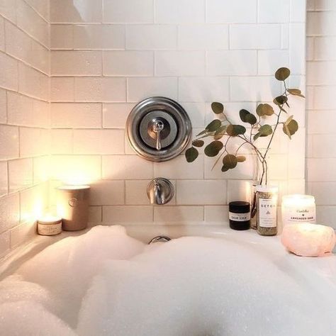 amelia on Twitter: "balance is key… " Bath Aesthetic, Uo Home, Bathroom Goals, Style Deco, Closet Goals, Relaxing Bath, Cheap Decor, Bubble Bath, Cheap Home Decor