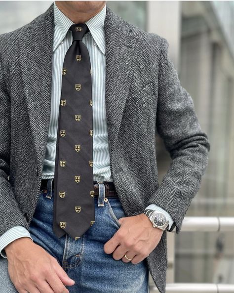 Grey Sport Coat Outfit Mens, Sports Coat And Jeans, Academia Aesthetic Outfit Men, Sport Coat Outfit, Academia Aesthetic Outfit, British Style Men, Blazer Outfits Men, Mens Business Casual Outfits, Mens Fashion Work