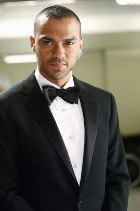 Jackson Avery ❤❤ Greys Anatomy Season 8, Dr Avery, Jessie Williams, Jackson Avery, Jesse Williams, Derek Shepherd, Patrick Dempsey, Meredith Grey, Prison Break