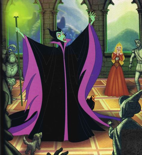 Maleficent - DisneyWiki Walt Disney Studio, Maleficent Movie, Sleeping Beauty 1959, Sleeping Beauty Maleficent, Maleficent Costume, Female Villains, Disney Maleficent, Wallpaper Disney, Nail Art Disney