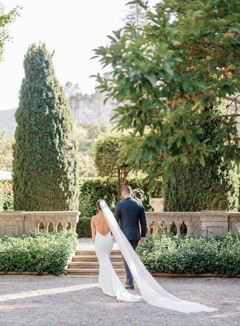 Napa Valley Wedding Venues, Beaulieu Garden Wedding, Napa Wedding Venues, Buddhist Wedding, Garden Elopement, Beaulieu Garden, Garden Theme Wedding, Napa Valley Wedding, Large Wedding