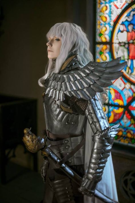 Griffith by Gesha Petrovich Cosplay Berserk Cosplay, Griffith Cosplay, Guts Griffith, Guts And Griffith, Griffith Berserk, Costume Armour, Cosplay Pictures, Cosplay Inspiration, Naruto Oc Characters