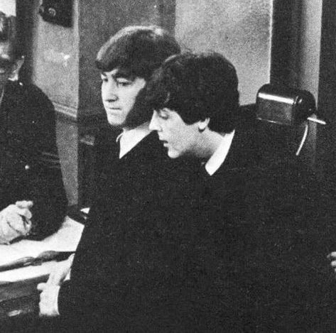 The Quarrymen, Lonely Hearts Club, Ed Sullivan Show, John Lennon Paul Mccartney, Beatles Love, Lennon And Mccartney, Beatles Photos, Bug Boy, Beatles Pictures