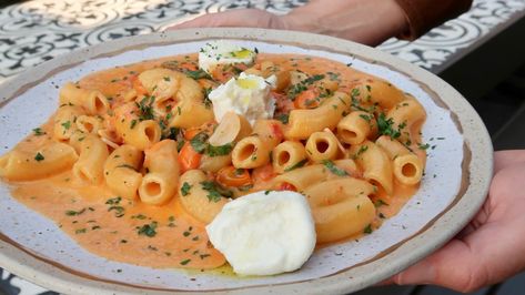 Top Chef Antonia Lofaso shares one of the most popular dishes at Scopa in LA, a creamy, perfectly spiced pasta with vodka sauce topped with fresh ricotta. Pasta With Herbs, Nut Free Pesto, Vodka Sauce Pasta, Fresh Ricotta, Egg And Cheese Sandwich, Vodka Pasta, Rachael Ray Recipes, Vodka Sauce, Braised Short Ribs