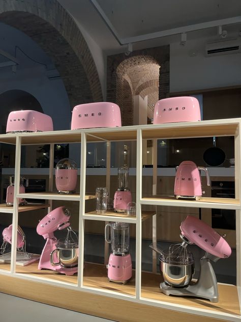 Smeg Pink Appliances, Pink Smeg Appliances, Pink Appliances In Kitchen, Appliances Aesthetic, Smeg Aesthetic, Pink Smeg, Pink Apartment Decor, Minimalist Kitchen Essentials, Preppy House