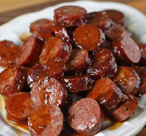 Candied Kielbasa, Shortbread Bites Recipes, Cocktail Sausage Recipes, Kielbasa Crockpot, Kilbasa Sausage Recipes, Kielbasa Sausage Recipes, Sausage And Peppers Crockpot, Butter Slime Recipe, Slow Cooker Candy