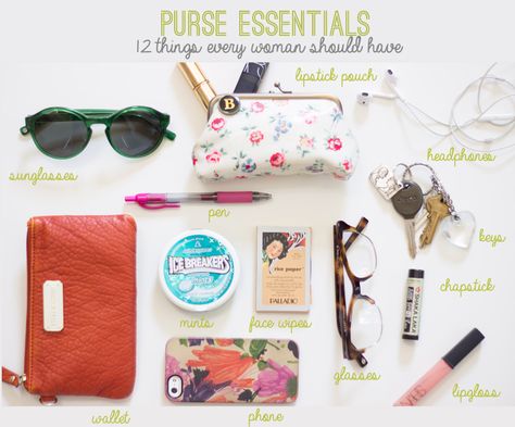 purse essentials / 12 things every woman should have / reality and retrospect Purse Essentials List, What's In My Purse, Travel Bag Essentials, Whats In Your Purse, Purse Essentials, Women Lipstick, Handbag Essentials, What In My Bag, Purse Organization