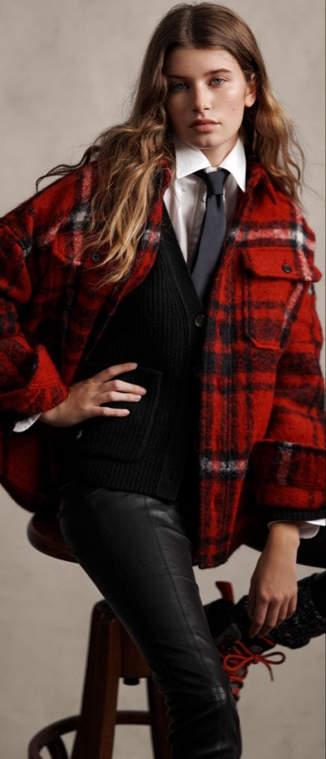 Ralph Lauren Holiday, Ralph Lauren Christmas, Holiday Dressing, Plaid And Leather, Ralph Lauren Style, Sleeveless Gown, Woman Suit Fashion, Fashion Now, Tie Styles