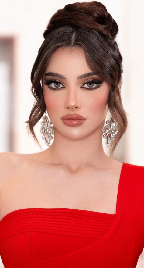 Hairdos to Steal the Spotlight on Every Special Occasion : Upstyle with Face Framing on Dark Brown Makeup With A Red Dress, Reception Updo, Makeup For A Red Dress, Makeup With Red Dress, Glamorous Hair Updo, Red Dress Makeup Looks, Trendy Makeup Looks, Loose Braid, Butterfly Hairstyle