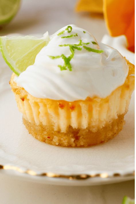 These mini keto key lime cheesecakes are the perfect low-carb dessert! 🍋 With a buttery almond flour crust and a creamy, tangy filling, they’re a delicious sugar-free treat for any occasion. Easy to make and full of flavor, they’re perfect for anyone on a keto or low-carb diet. Low Carb Key Lime Desserts, Keto Mini Desserts, Keto Key Lime Cheesecake, Key Lime Dip, Keto Key Lime, Key Lime Cheesecake Recipe, Key Lime Filling, Almond Flour Crust, Key Lime Desserts