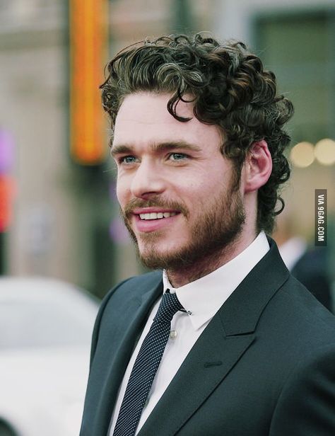 Mens Hairstyles Curly, Men's Curly Hairstyles, Robb Stark, Men Haircut Curly Hair, Mens Hairstyles Medium, Wavy Hair Men, Mens Hair Care, Men Haircut Styles, Richard Madden