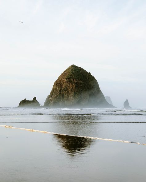 Cannon Beach 🤍 The hype is justified. This quaint Oregon beach town is easy to fall in love with. Canon Beach Oregon Photography, Canon Beach Oregon, Canon Beach, Oregon Beach, Oregon Photography, Oregon Beaches, Cannon Beach Oregon, Cannon Beach, The Hype