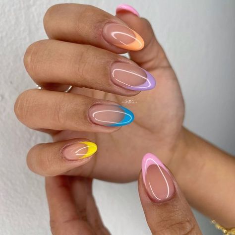 Easter Nails Acrylic Short, Easter Nails Ideas, Easter Egg Nails, Egg Nails, Easter Nails Design Spring, Colorful Manicure, Easter Nail Ideas, Easter Nails Easy, Diamond Nail Art