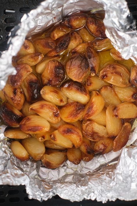 Roasted Garlic In Airfryer, Air Fry Roasted Garlic, Air Fryer Favorites, Airfryer Roasted Garlic, Air Fryer Garlic Confit, Roasted Garlic In The Air Fryer, How To Roast Garlic In Air Fryer, Air Fryer Roasted Garlic Cloves, Air Fryer Chick Peas Garlic Parmesan