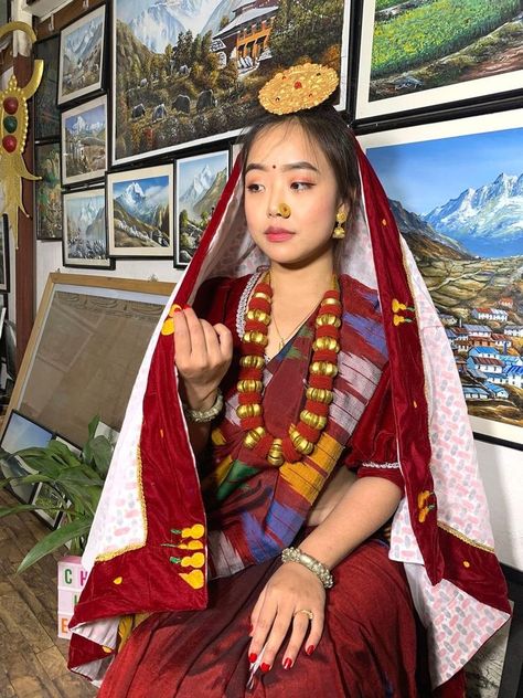 Nepal Clothing, Chinese Fancy Dress, Nepal Culture, Dressing Sense, Cute Couple Cartoon, Folk Dresses, Brown Girl, Girls Illustration, South Asia