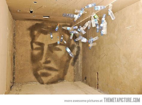 Water bottle shadow art! amazing! Rashad Alakbarov, Illusion Kunst, Shadow Shadow, Shadow Painting, Shadow Images, Shadow Photography, Scenic Art, Shadow Art, Illusion Art