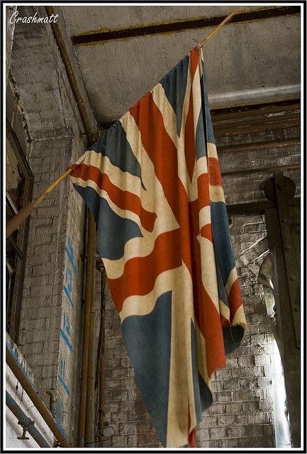 British Flag - Someday I'd like to buy a vintage/antique Union Jack British Things, Union Flag, Jack Flag, London Baby, Union Jack Flag, British Invasion, Kingdom Of Great Britain, British Flag, London Calling