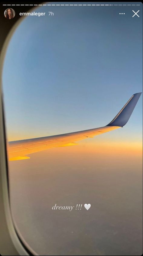 Airplane Window Instagram Story, Flight Window Pics Caption, Flight Window Pics Instagram Story, Airplane Ig Story, Flight Window Pics, Airplane Instagram Story, Interesting Captions, Summer In Usa, Airport Instagram