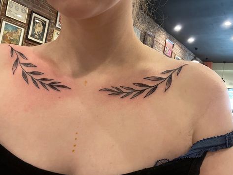 59 Tattoo, Laurel Tattoo, Collar Tattoo, Wreath Tattoo, Cross Tattoos For Women, Vine Tattoos, Fire Tattoo, Sun Tattoos, Greek Tattoos