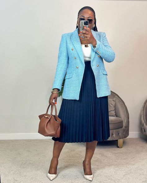 Modest Blazer And Skirt Outfits, Pleated Midi Skirt And Blazer Outfit, Women’s Blazer Outfit With Skirt, Blazer With Pleated Skirt, Oversized Blazer Outfit With Skirt, Dress And Blazer Outfit, Teacher Work Outfit, Blazer With Dress, Casual Classy Outfits