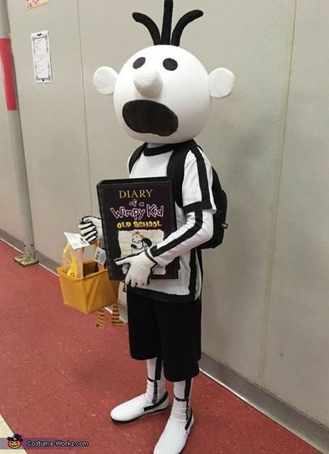 Wimpy Kid Costume, Diary Of The Wimpy Kid, Literary Costumes, Homemade Costumes For Kids, Diy Costumes Kids Boys, Diy Baby Costumes, Minecraft Costumes, Kid Costume, Characters Disney