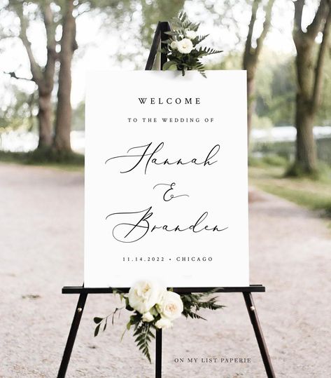 Welcome Sign With Flowers, Sign With Flowers, Calligraphy Welcome, Engagement Signs, Welcome Poster, Wedding Outdoor, Wedding Welcome Sign, Welcome To Our Wedding, White Stain