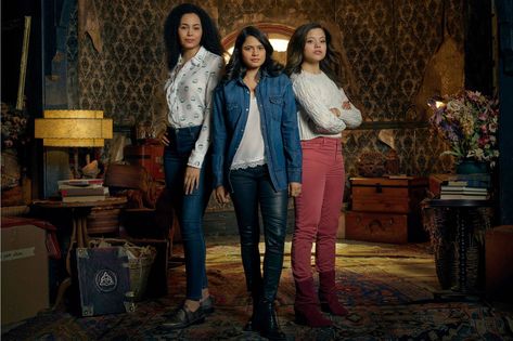 'Charmed' premiere recap: 'This isn’t a witch hunt, this is a reckoning' | EW.com Macy Vaughn, Charmed 2018, Charmed Season 1, Charmed Tv Show, Sarah Jeffery, Charmed Book Of Shadows, Charmed Tv, Holly Marie Combs, Gina Rodriguez