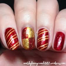 Harry Potter Nails Gryffindor, Simple Harry Potter Nails, Gryffindor Nails, Harry Potter Nails Designs, Potter Nails, Harry Potter Nails, Boho Bridal Jewelry, Unghie Nail Art, Unique Graduation Gifts