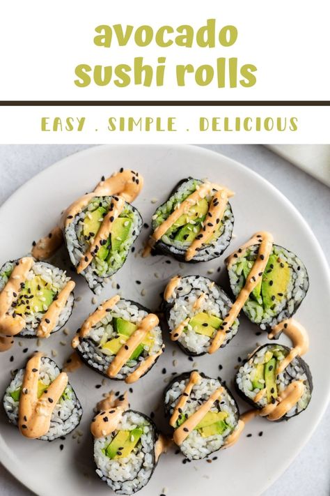 Homemade Vegetarian Sushi, Avocado Rolls Sushi, Sushi Rolls At Home, Making Sushi At Home, Vegetarian Sushi Rolls, Veggie Sushi Rolls, Healthy Sushi Recipes, Homemade Sushi Rolls, Vegan Sushi Rolls